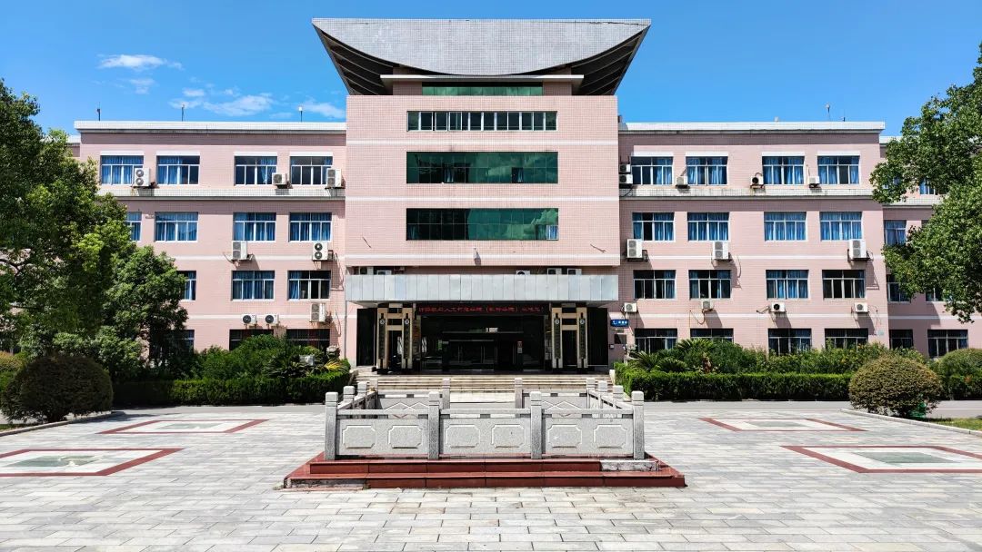 emc易倍·(中国)体育官方网站-EMC SPORTS